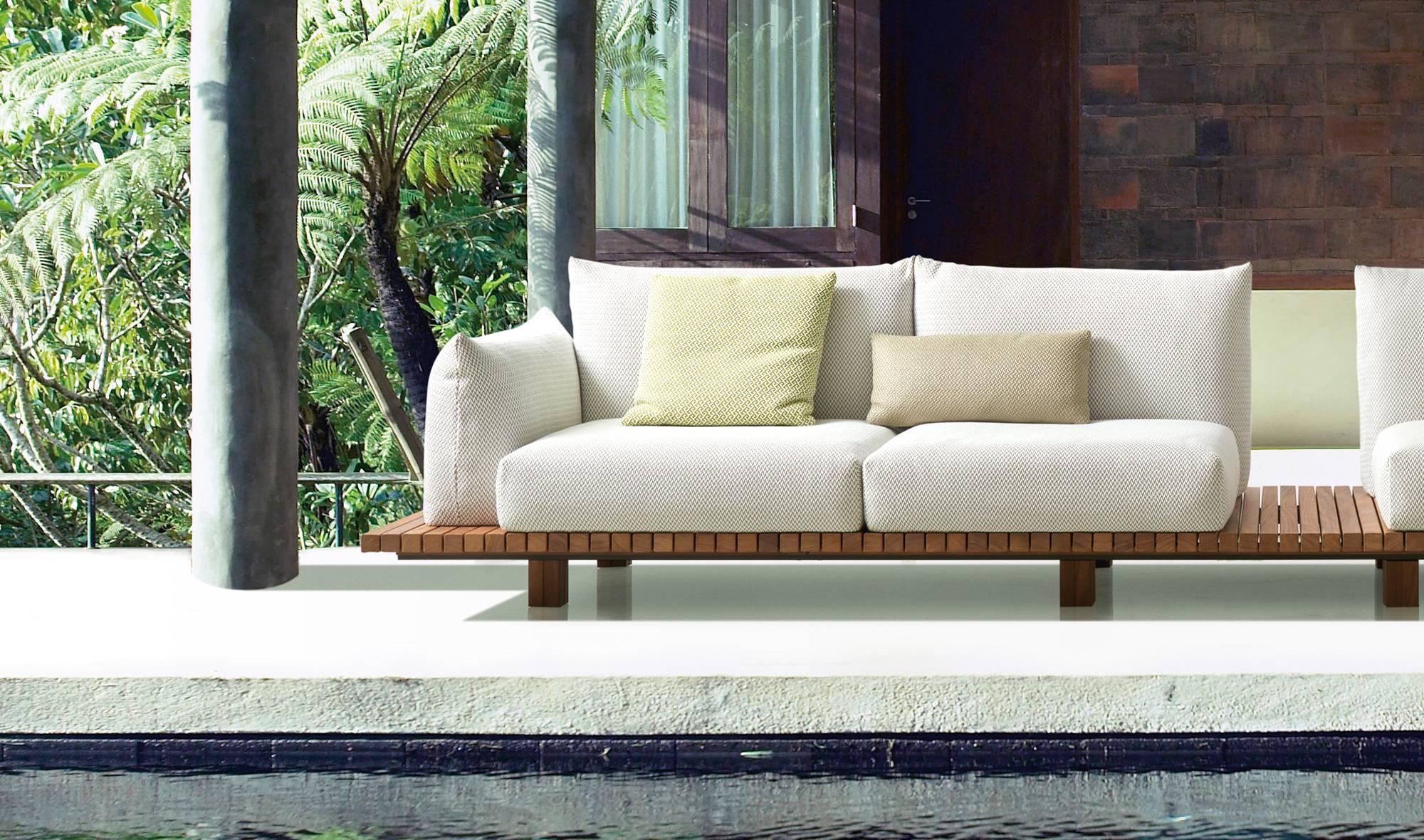 Papadatos-aria-sofa-preview-hover