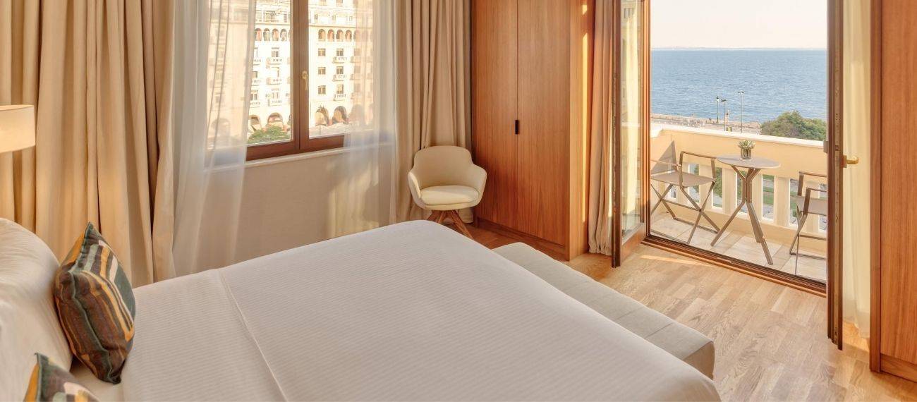 electra-palace-thessaloniki-superior-suite-bedroom-sea-view.jpg