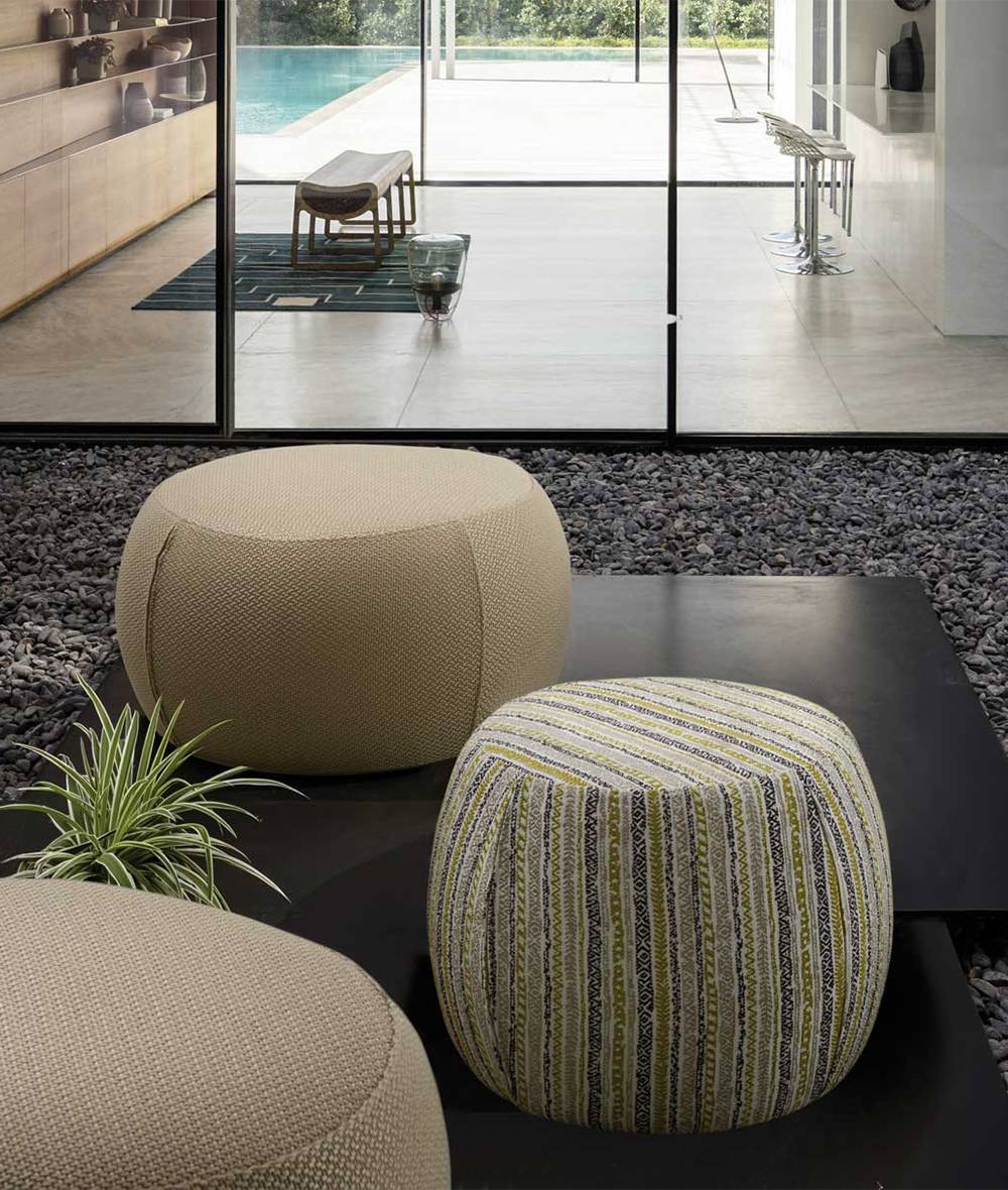 Papadatos-aria-pouf-accessories-preview-hover