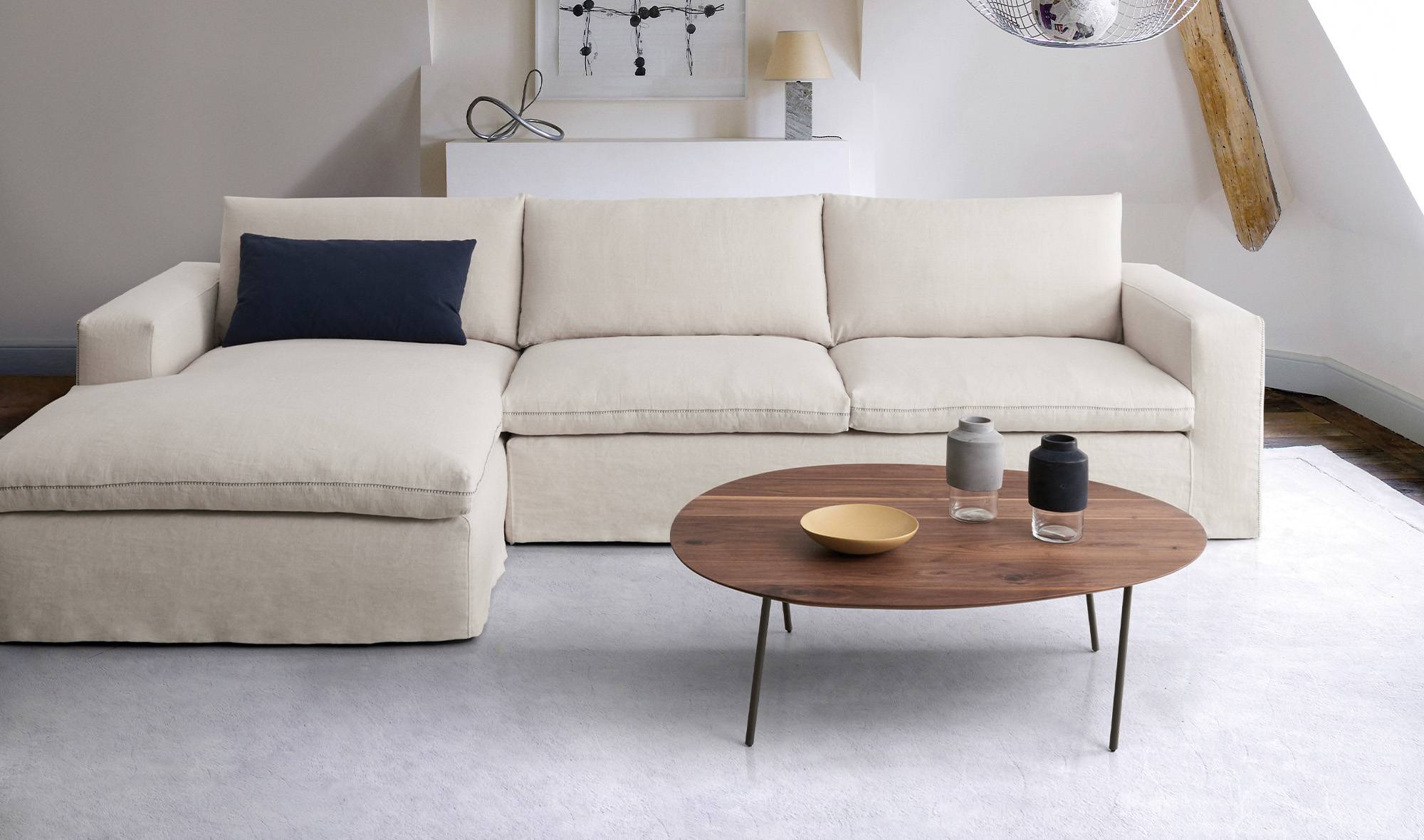 Papadatos-Newton-lowtable-preview-hover