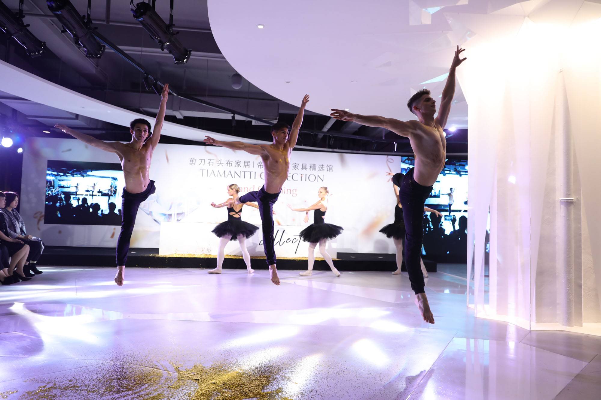 papadatos-monobrand-shanghai-4