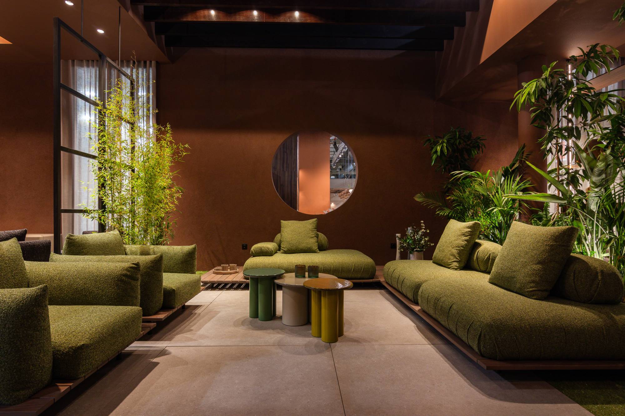 papadatos-arenal-outdoor-1