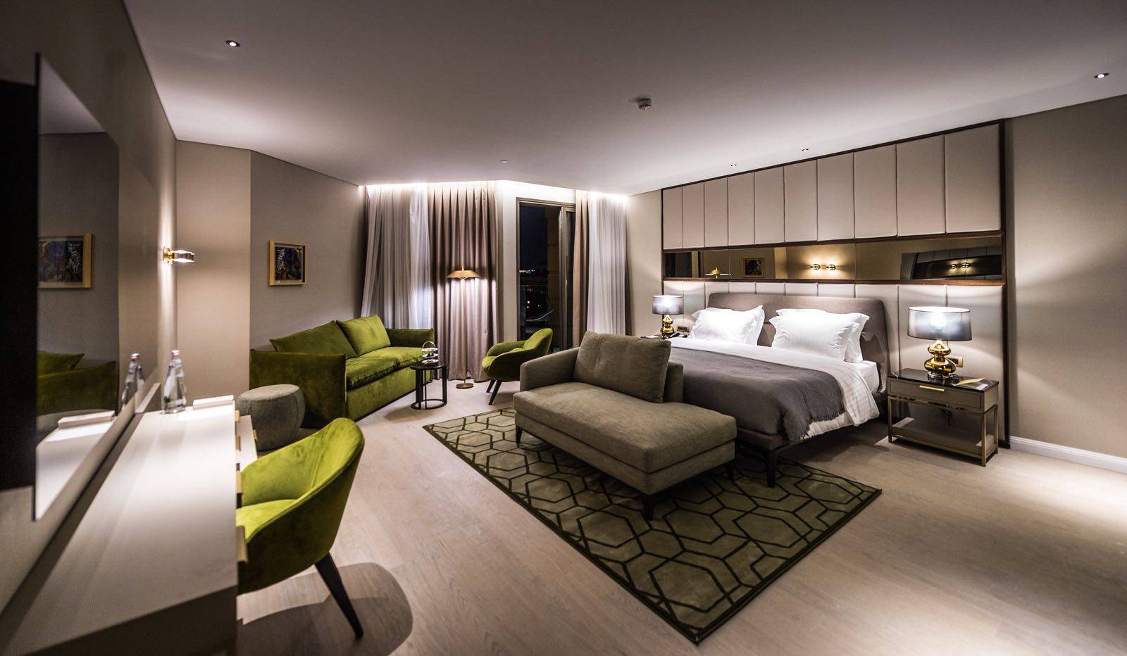 papadatos-the-imbal-hotel-1