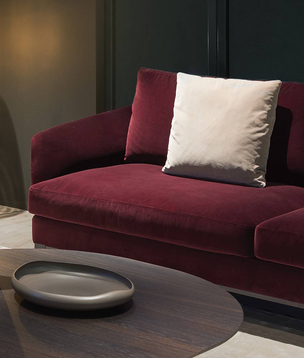 Papadatos-Venice-sofa-preview-hover