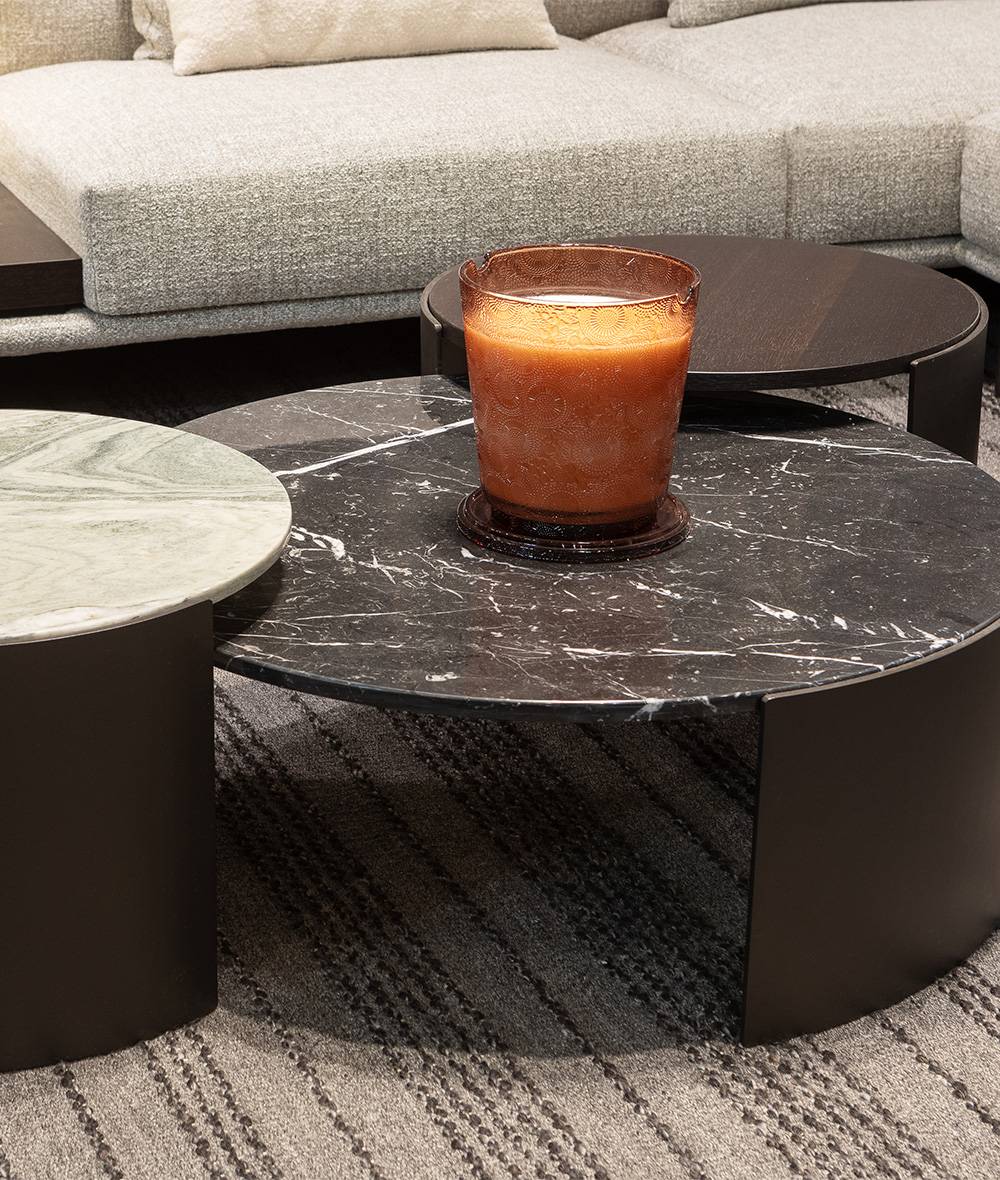 Papadatos-Horizon-lowtable-preview-hover