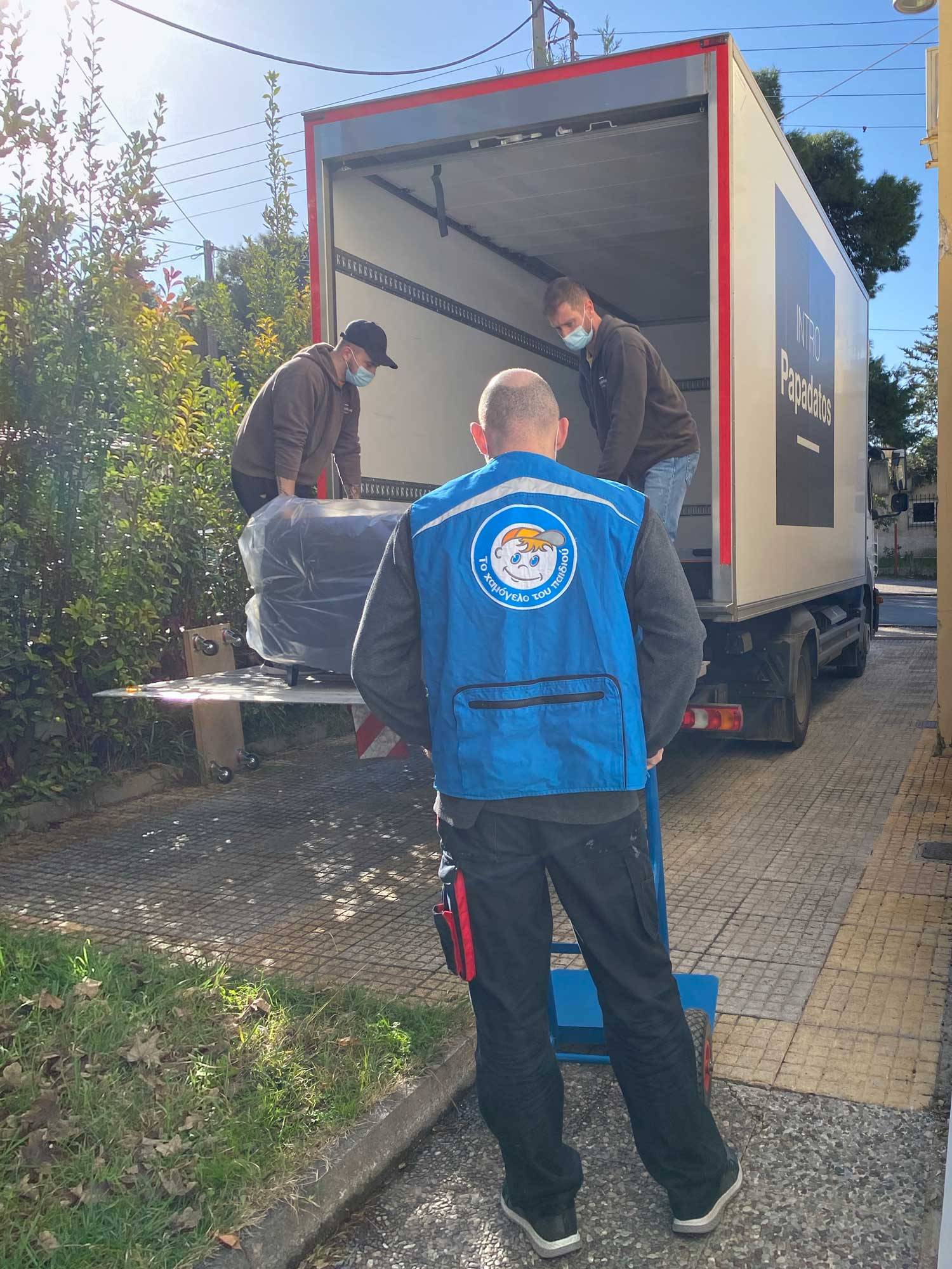 donation-furniture-smile-child-non-profit-organization-papadatos3