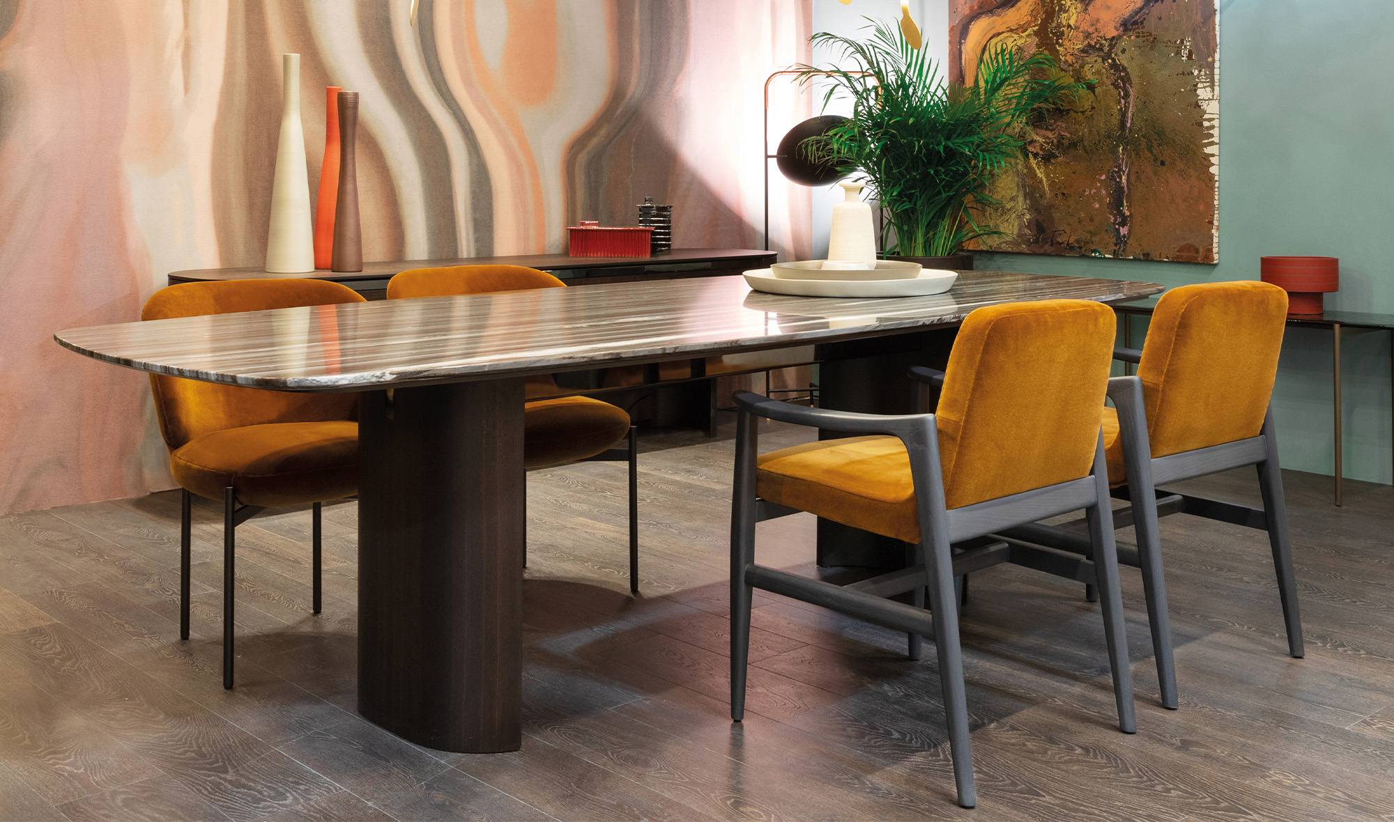 Papadatos-Couture-table-preview-hover