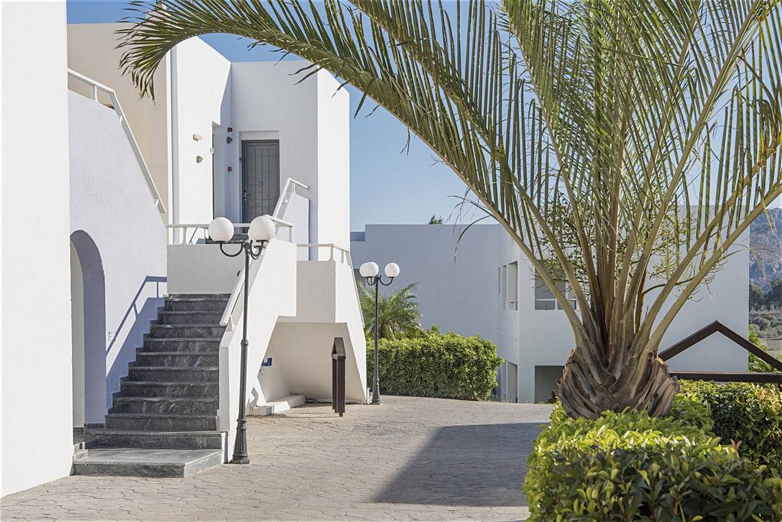 papadatos-mikri-poli-resort-5