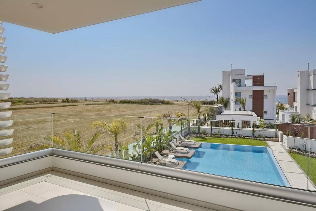 papadatos-vivo-mare-elite-luxury-homes-10
