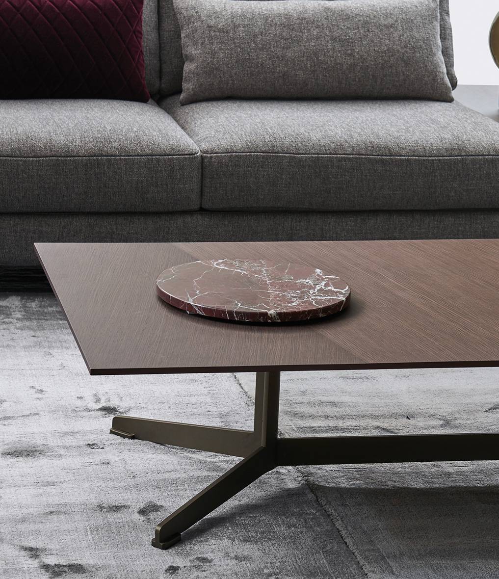 Papadatos-Simetria-lowtable-preview-hover