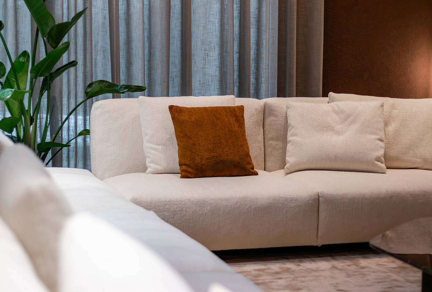 papadatos-InCloud-sofa-detail-3